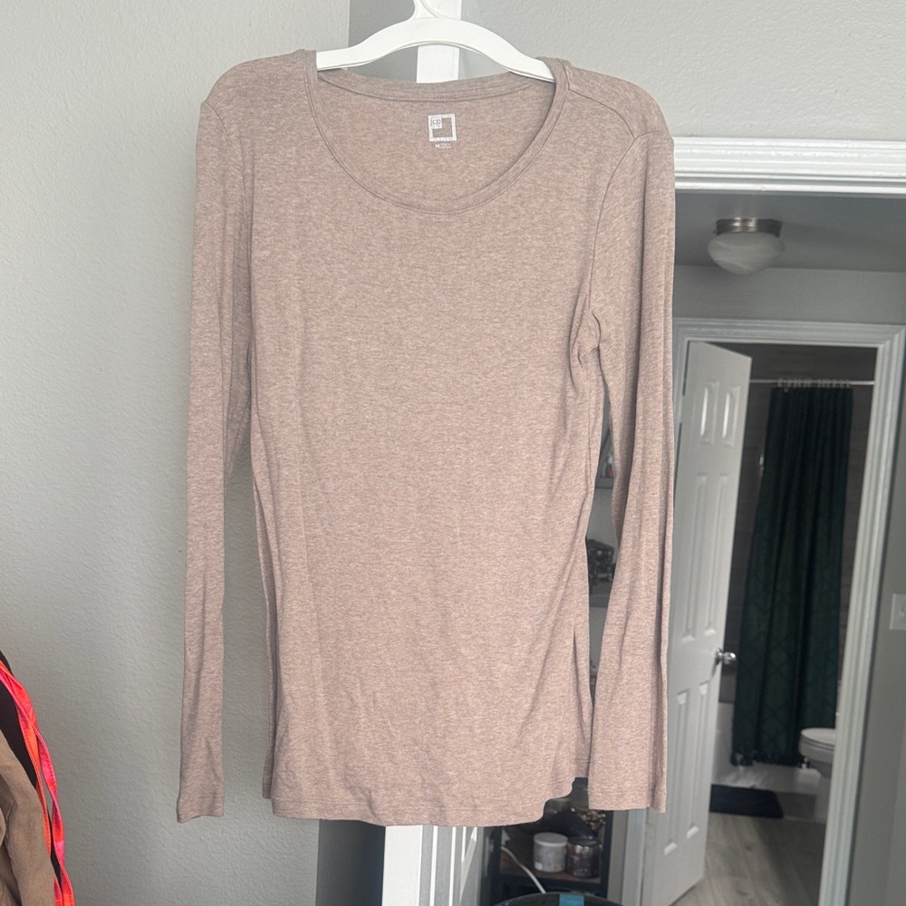 JCPenney Women's Taupe Long Sleeve Top